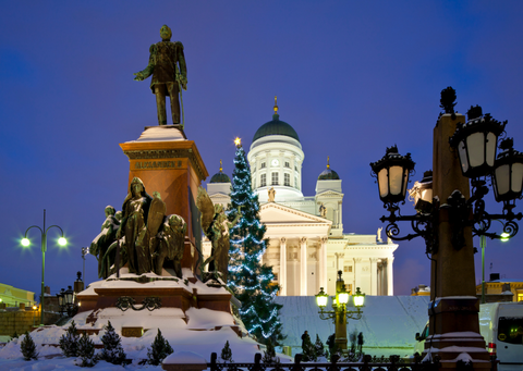 Guided Helsinki classic sightseeing city tour